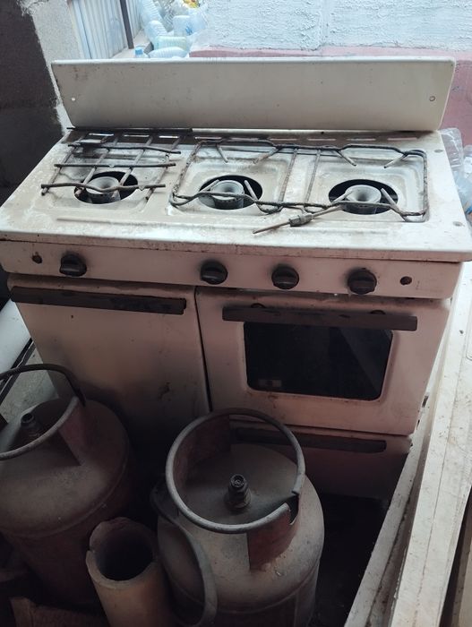 Продается газплита