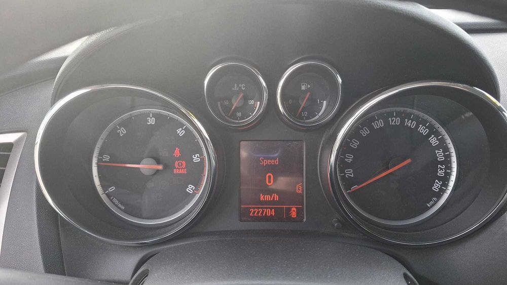 Opel Astra J Sports Tourer