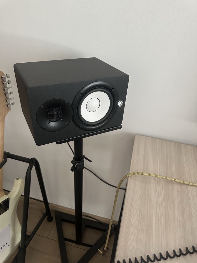 Yamaha HS5 Пара + Стойки