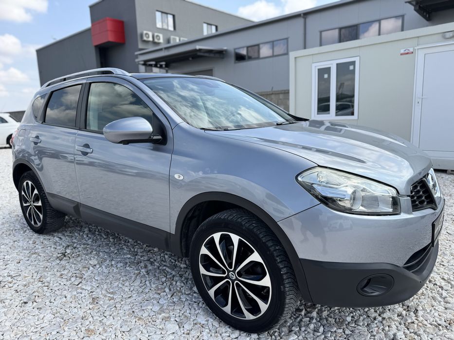 Nissan Qashqai 1.6i 117к.с N-Tech / FULL / Navi 360 / Panorama