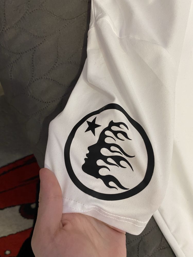 Tricou Hellstar