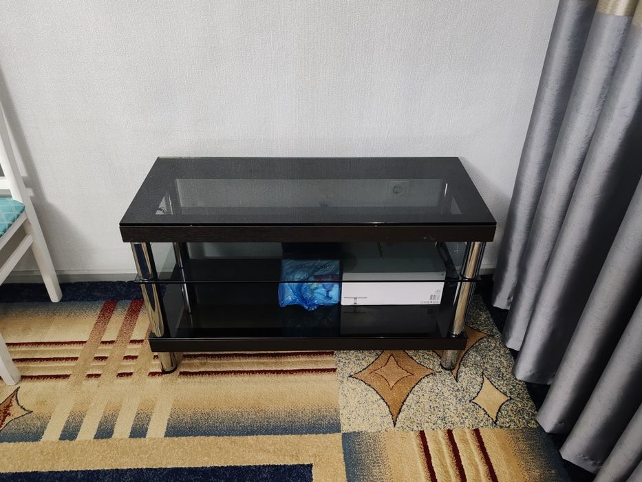 Подставка телевизора