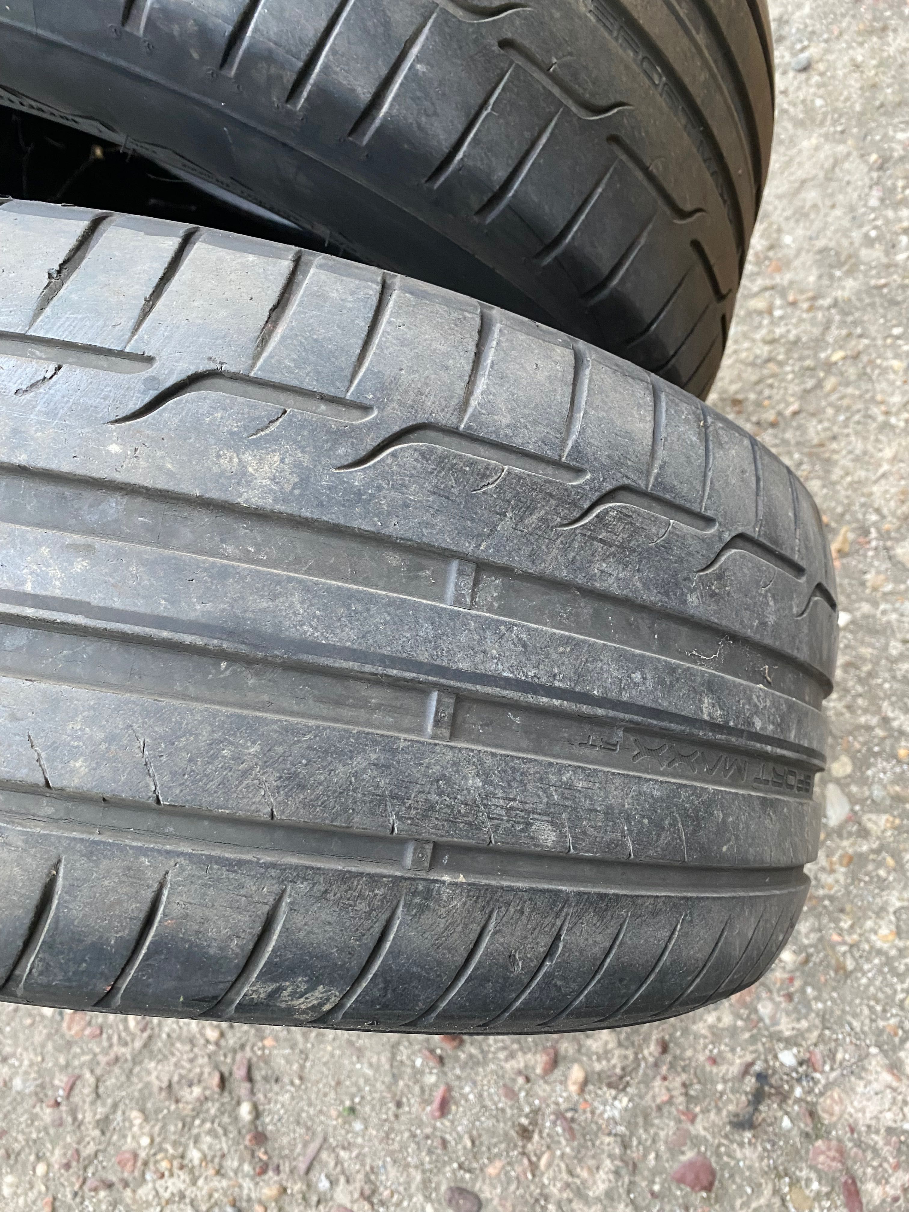 225 / 55 / 16 летни гуми Dunlop sport maxx