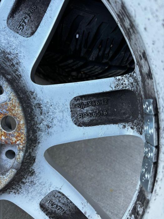 Зимни гуми с джанти 205/55/16