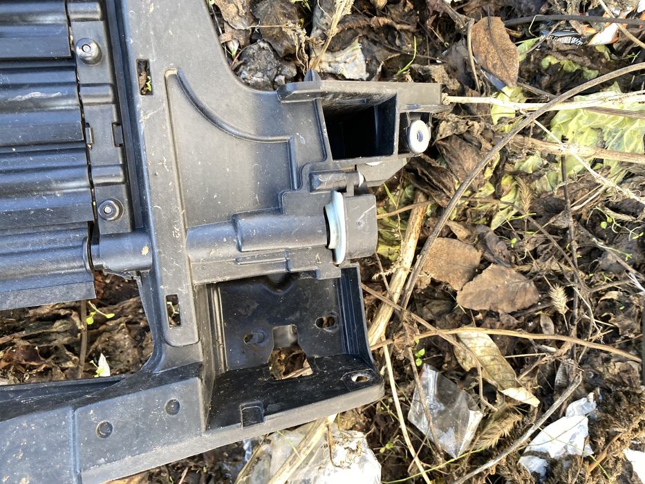 Grila activa Volvo XC 60 2 2018 - 2024 grila shutter radiator XC60