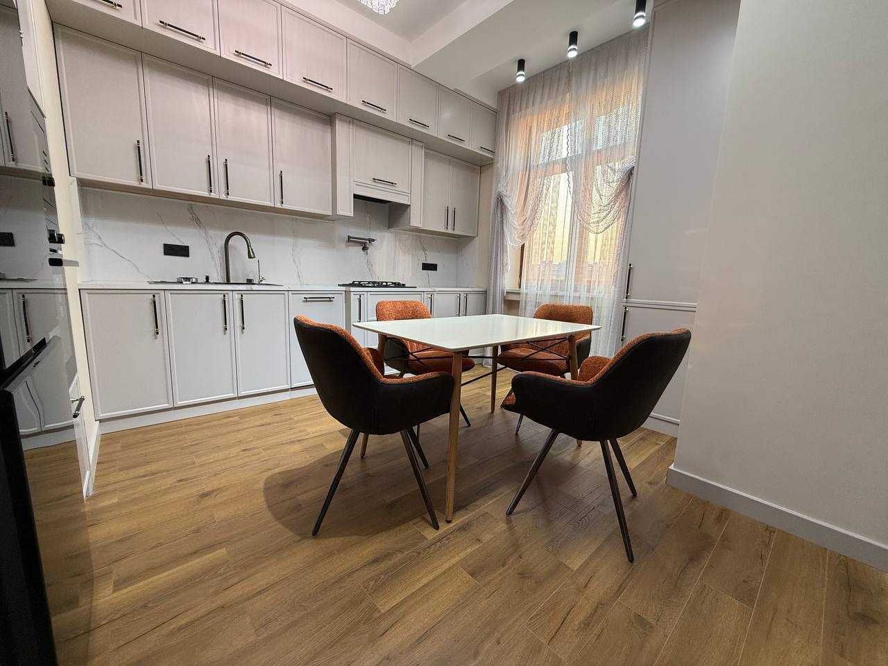 Продается 4х квартира в ЖК Parisien, Новостройка,Яккасарайский район