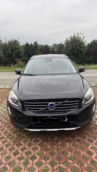 Volvo XC 60 Masina intretinuta, arata si functioneaza foarte bine