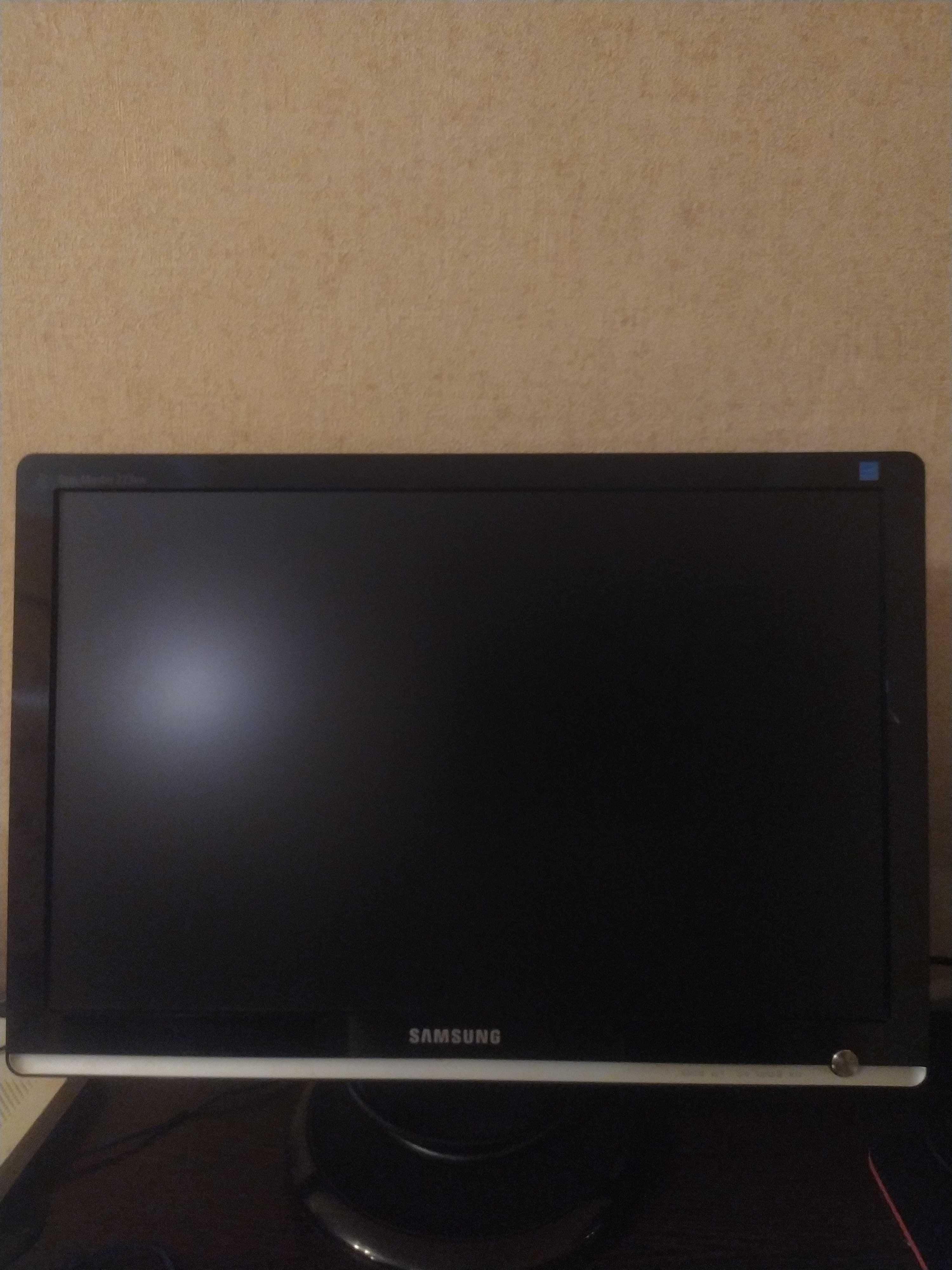 Монитор Samsung 22"