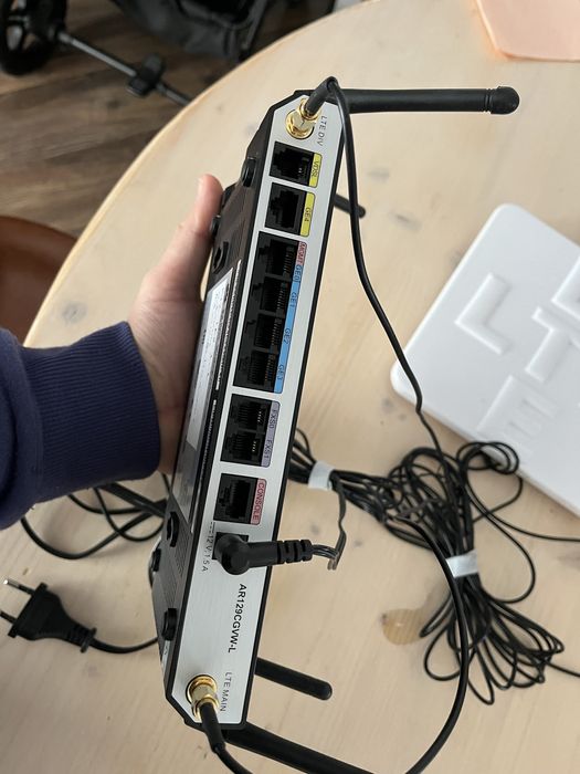 Router Huawei 4G LTE dual sim