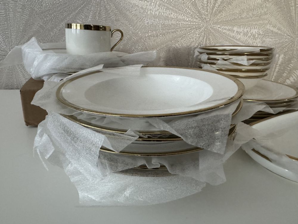 Продам сервиз 32 в 1