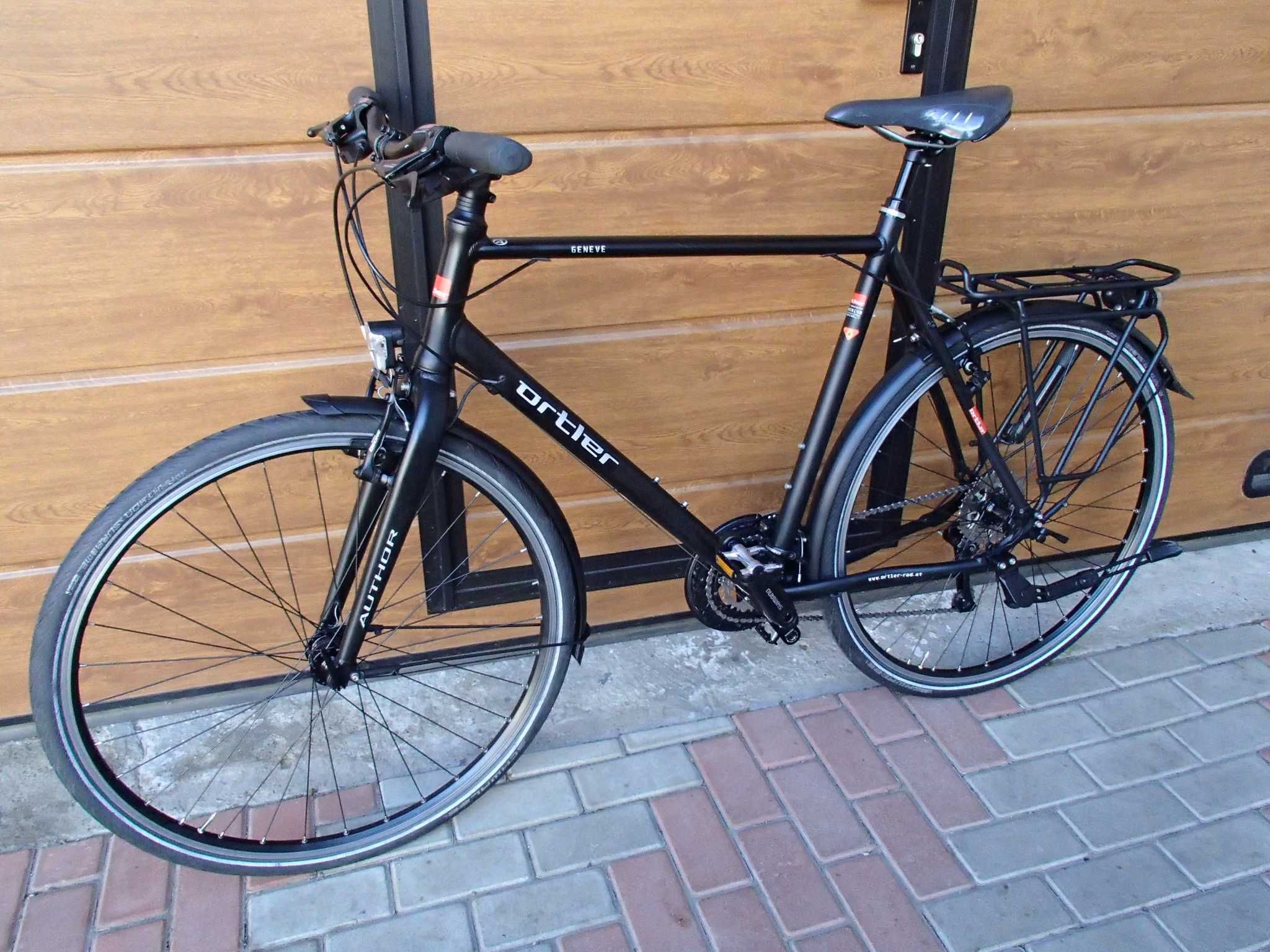 Bicicleta Ortler,Full Deore,cadru Mare, 30 de Viteze XT[cube