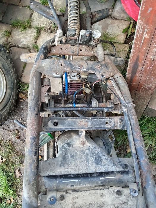 Vând scuter malaguti crosser 80cc