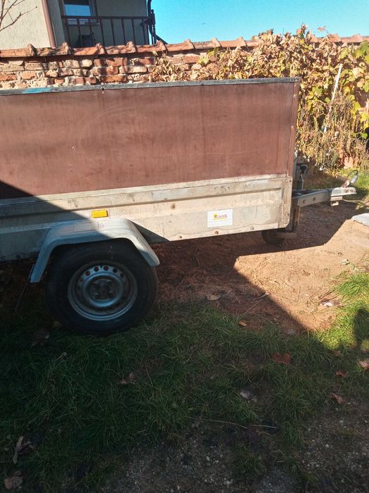 inchiriez remorca 750 kg