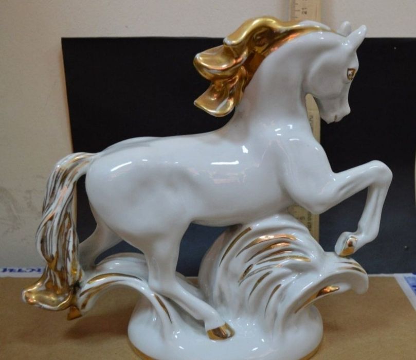 Статуэтка Легендарная Конь Златогривый