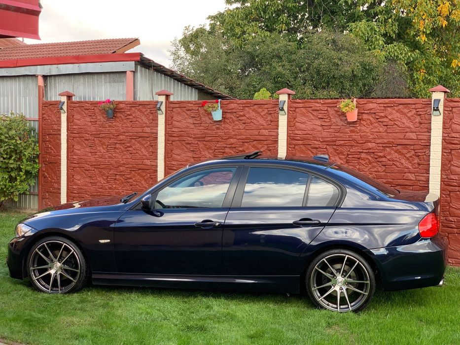 BMW Seria 3 E90 2:0 D M Pachet By Xenon Cutie viteze Automata