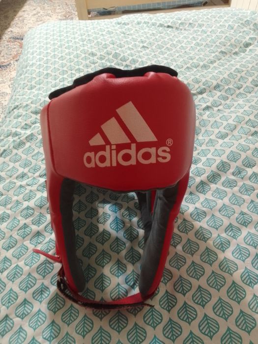 Шлем для единоборства