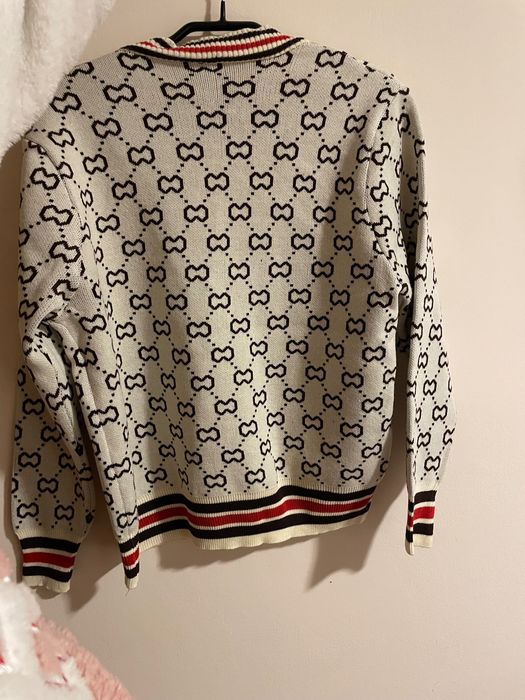 Жилетка с модерен принт