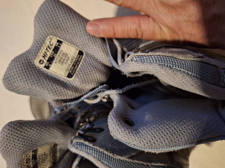 Bocanci Hi-Tec, mărimea 36, Talpic 23,5 cm