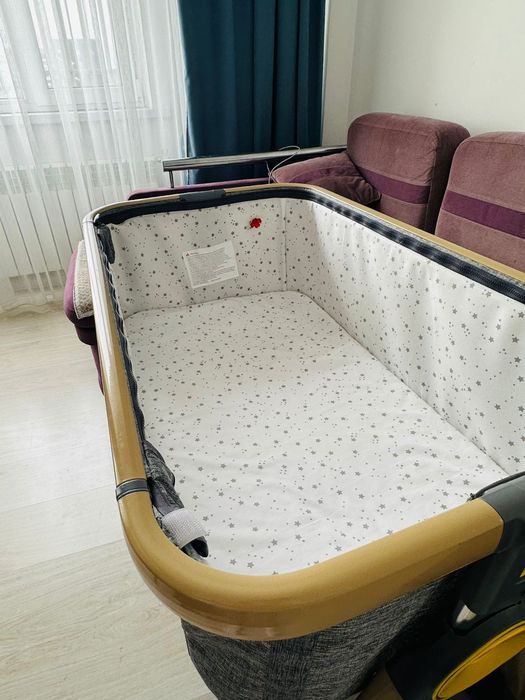 Продаю манеж-кровать для детей с рождения. Почти Новая! Цена 28 000 тн