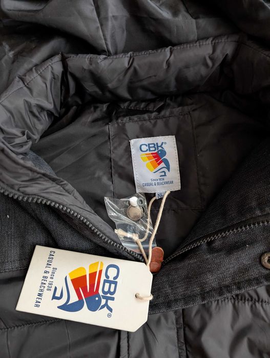 Vestă neagră bărbați. Mărime L. Nouă, cu etichetă.