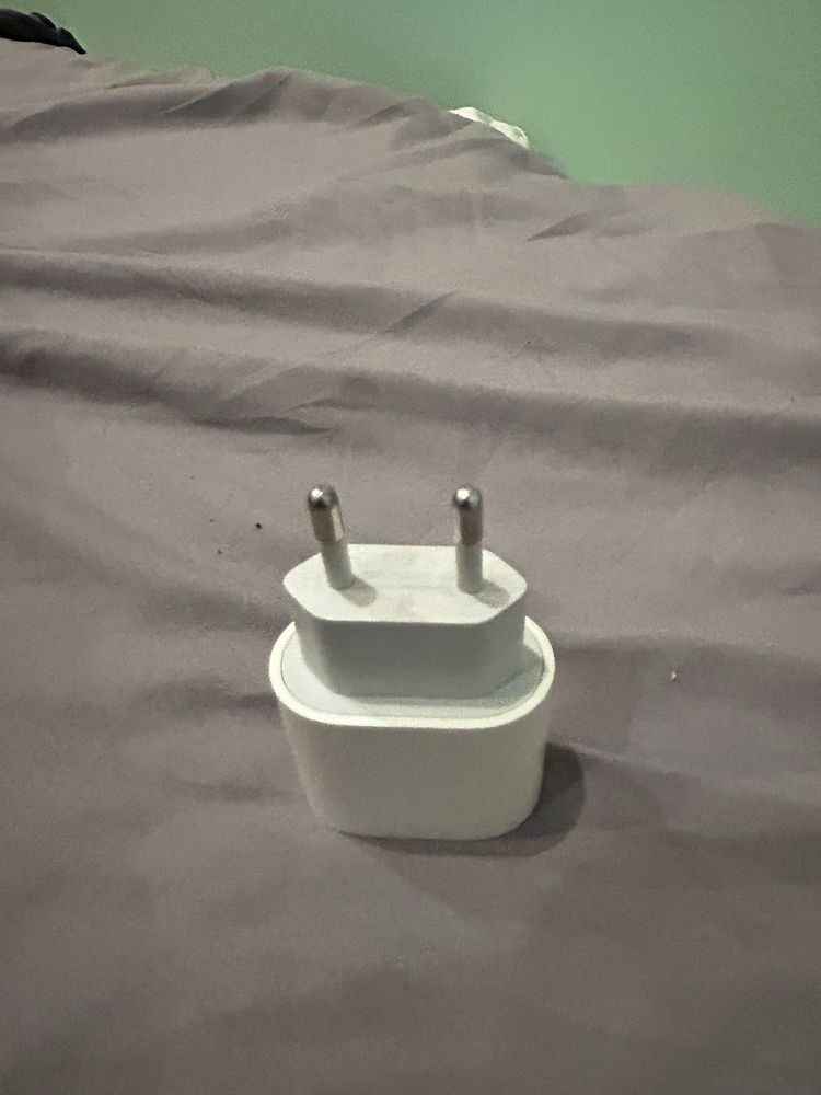 Apple зарядно 20W