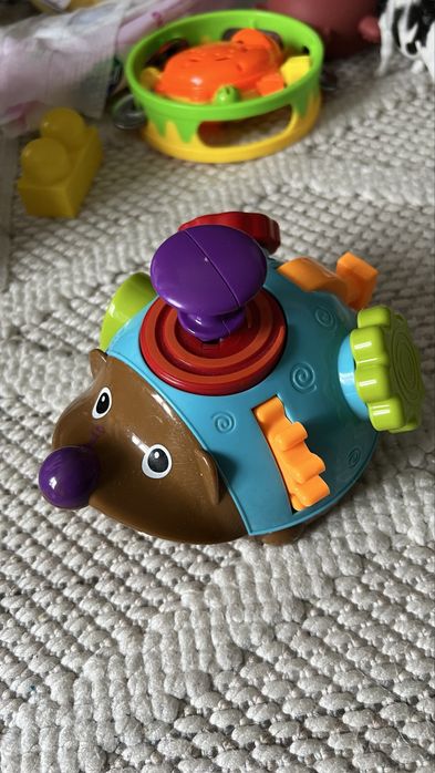 Продам развивающие игрушки