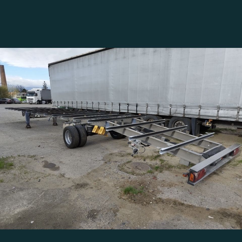 Platforma auto. Semi remorca . Transportor mini tir . 9000 kg