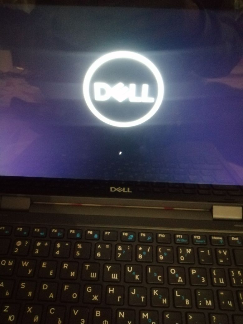 Лаптоп dell e3170 с тъчскрин