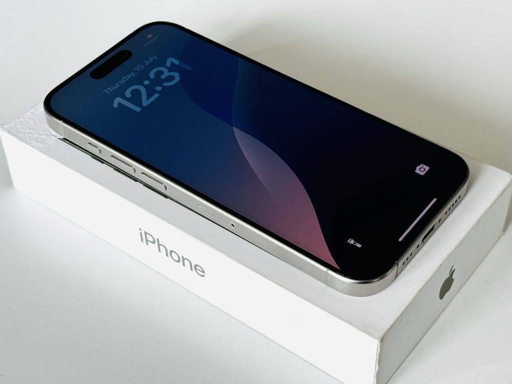 Iphone 15 Pro 128GB Natural Titanium 97% Батерия! Гаранция 6 месеца