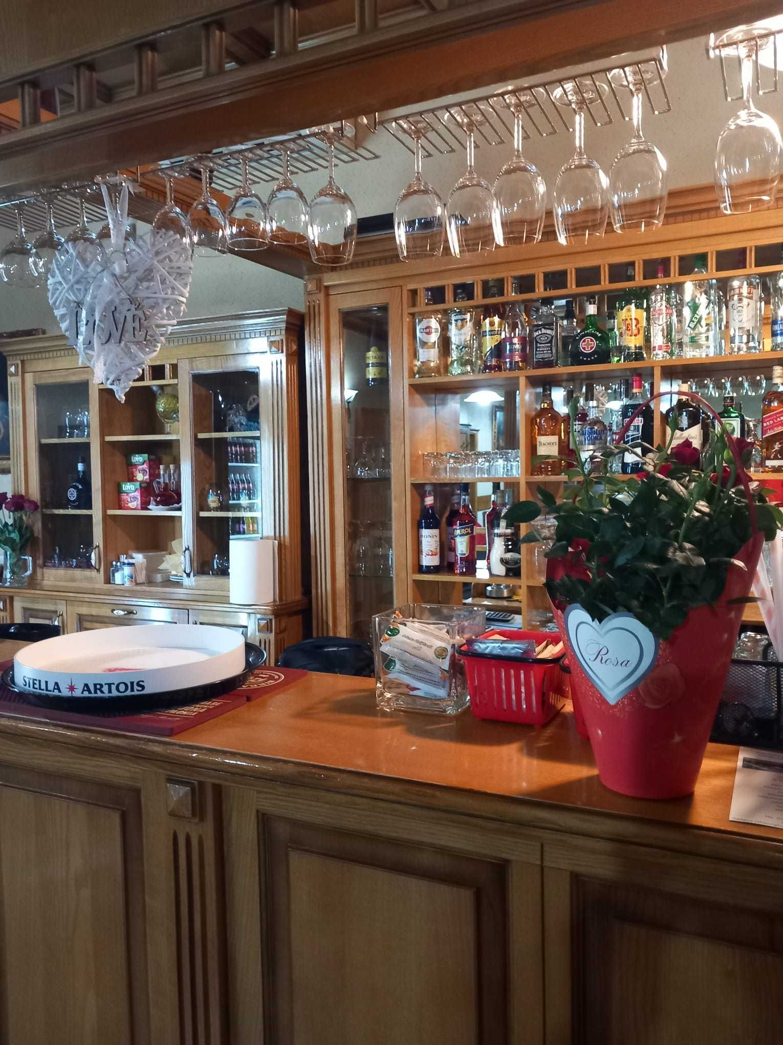 Vindem imobil restaurant
