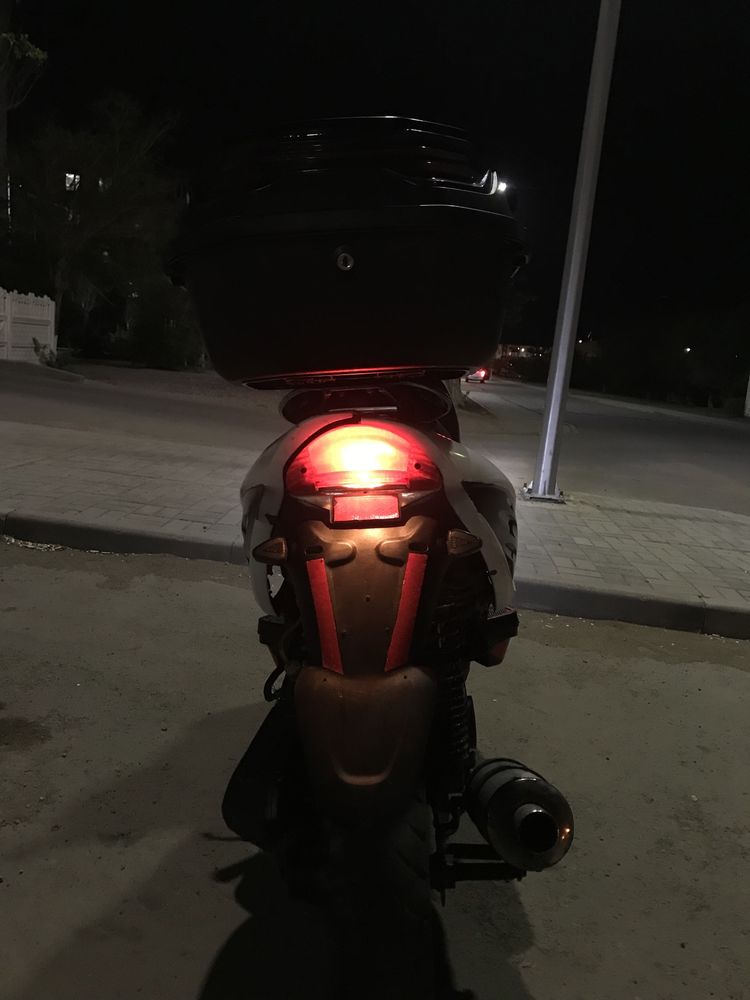 Продам скутер на ходу