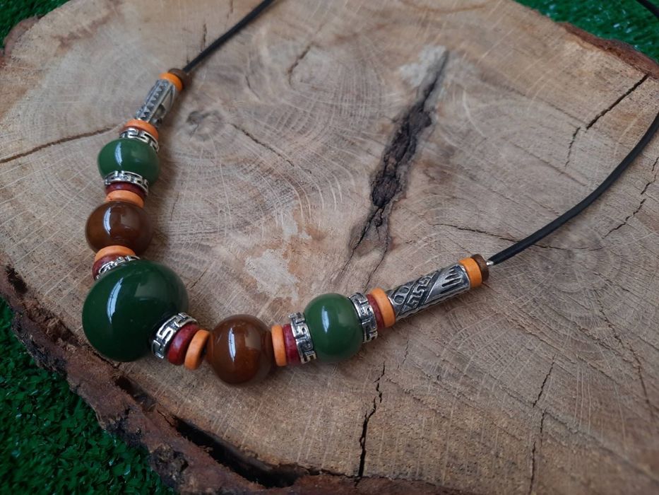 Колиета от керамика, ръчна изработка