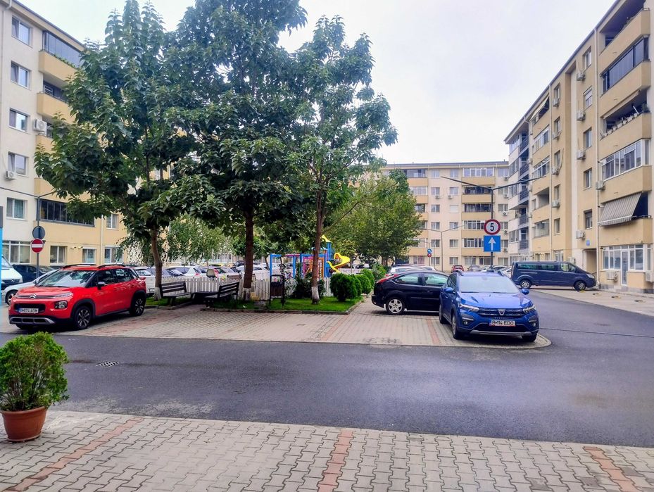 Proprietar închiriez apt 2cam apărătorii patriei