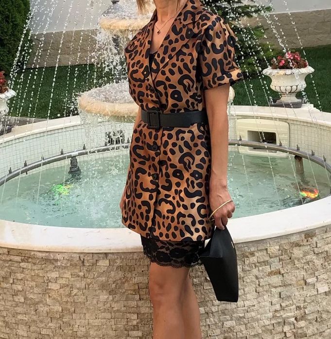 Рокля-от две части