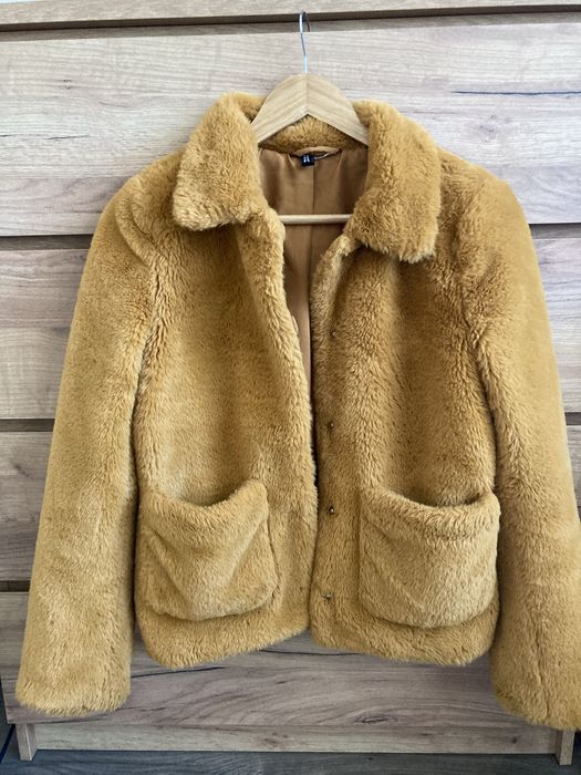 Топло късо пухено палто HM