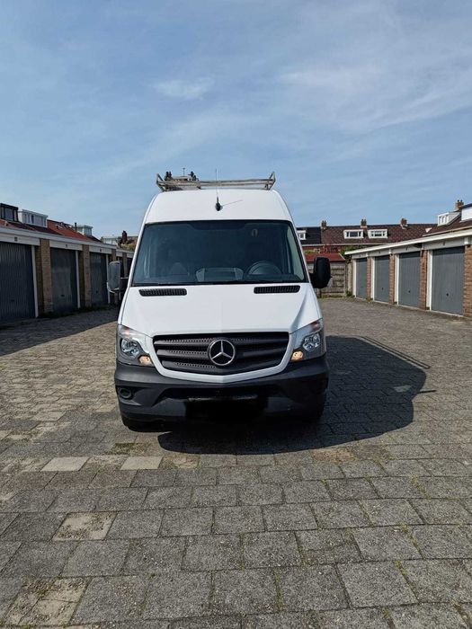 un Mercedes sprinter foarte bun
