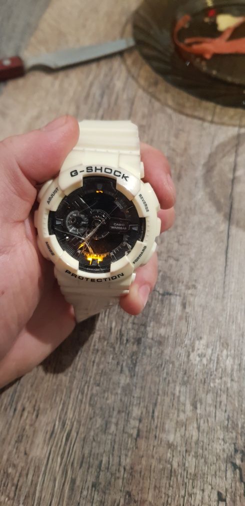 Casio G-SHOCK GA-110 GW