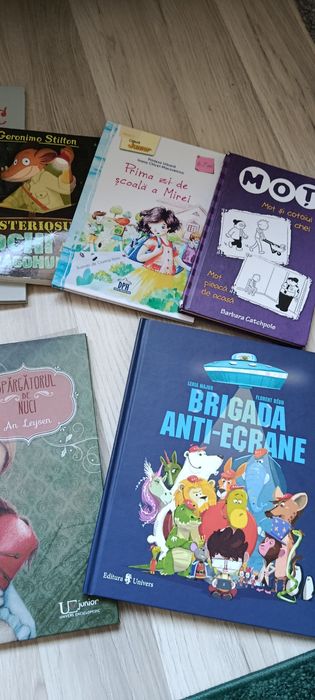 Vând lot cărți copii