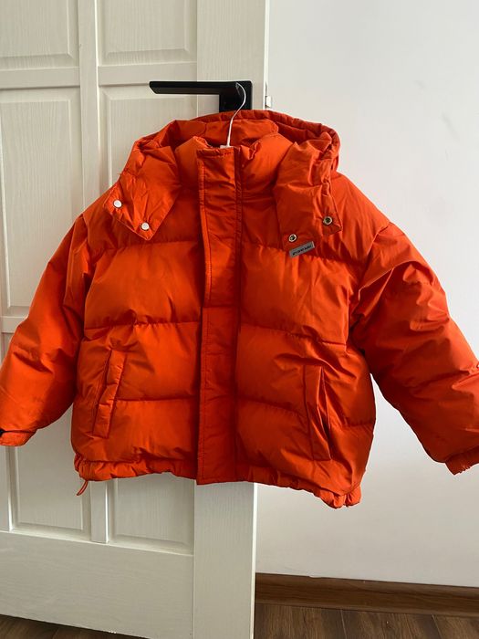 Продам детские куртки осень зима