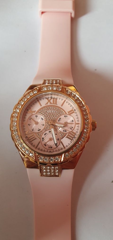 -15% Оригинални часовници Guess