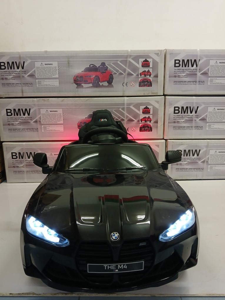 Акумулаторна кола BMW M4 смеки гуми и кожена седалка 12v