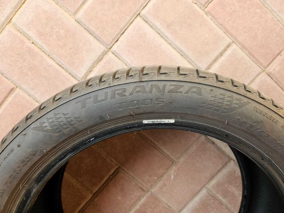 4 Anvelope de vara, aproape noi,  BRIDGESTONE TURANZA, rulate 4.000 km