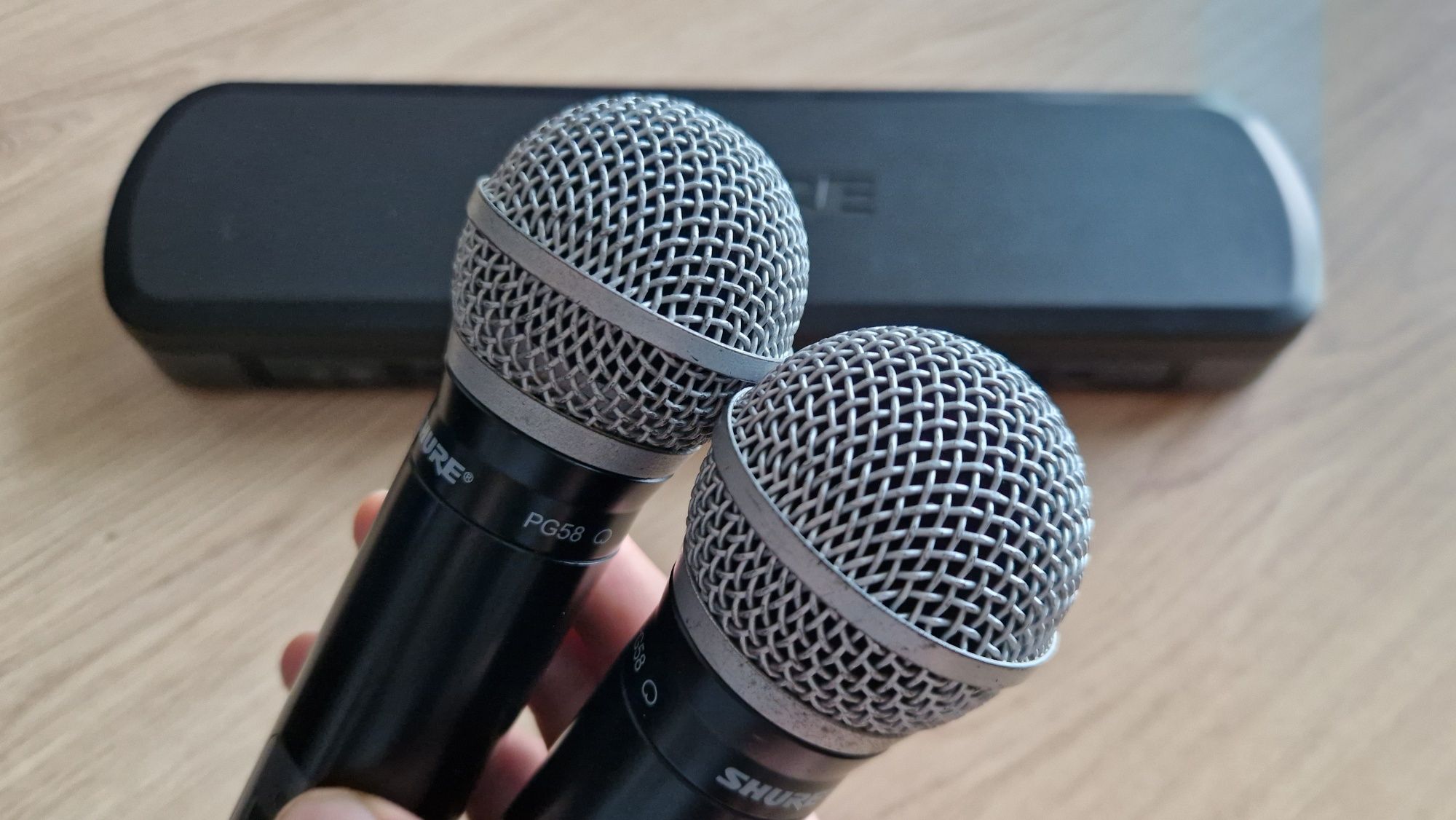 Продаю комплект Shure PG88 и 2 беспроводных микрофона PG58