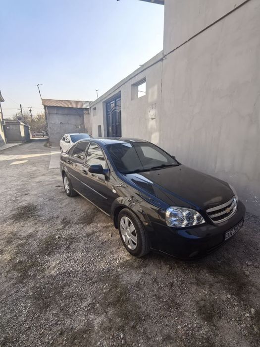 Qora Lasetti 2-pazitsya