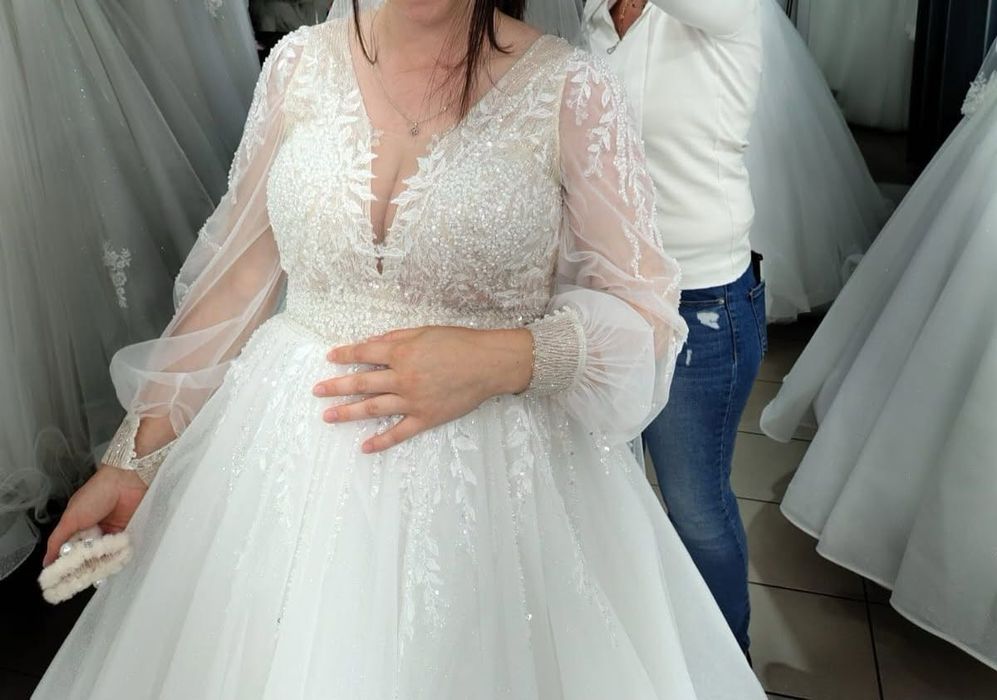 Vând rochie de mireasă