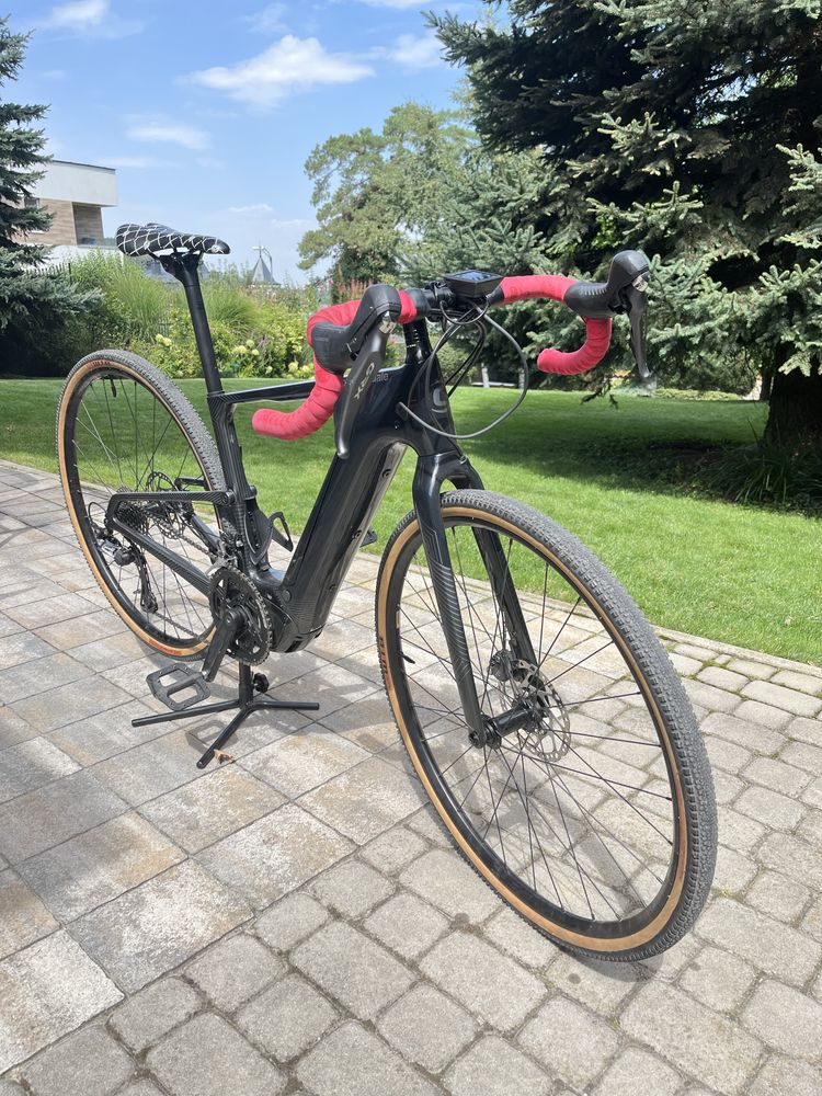 Гравел  е байк Cannondale