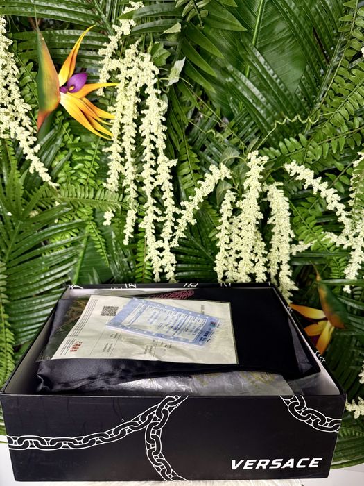 Versace Chain Reaction White