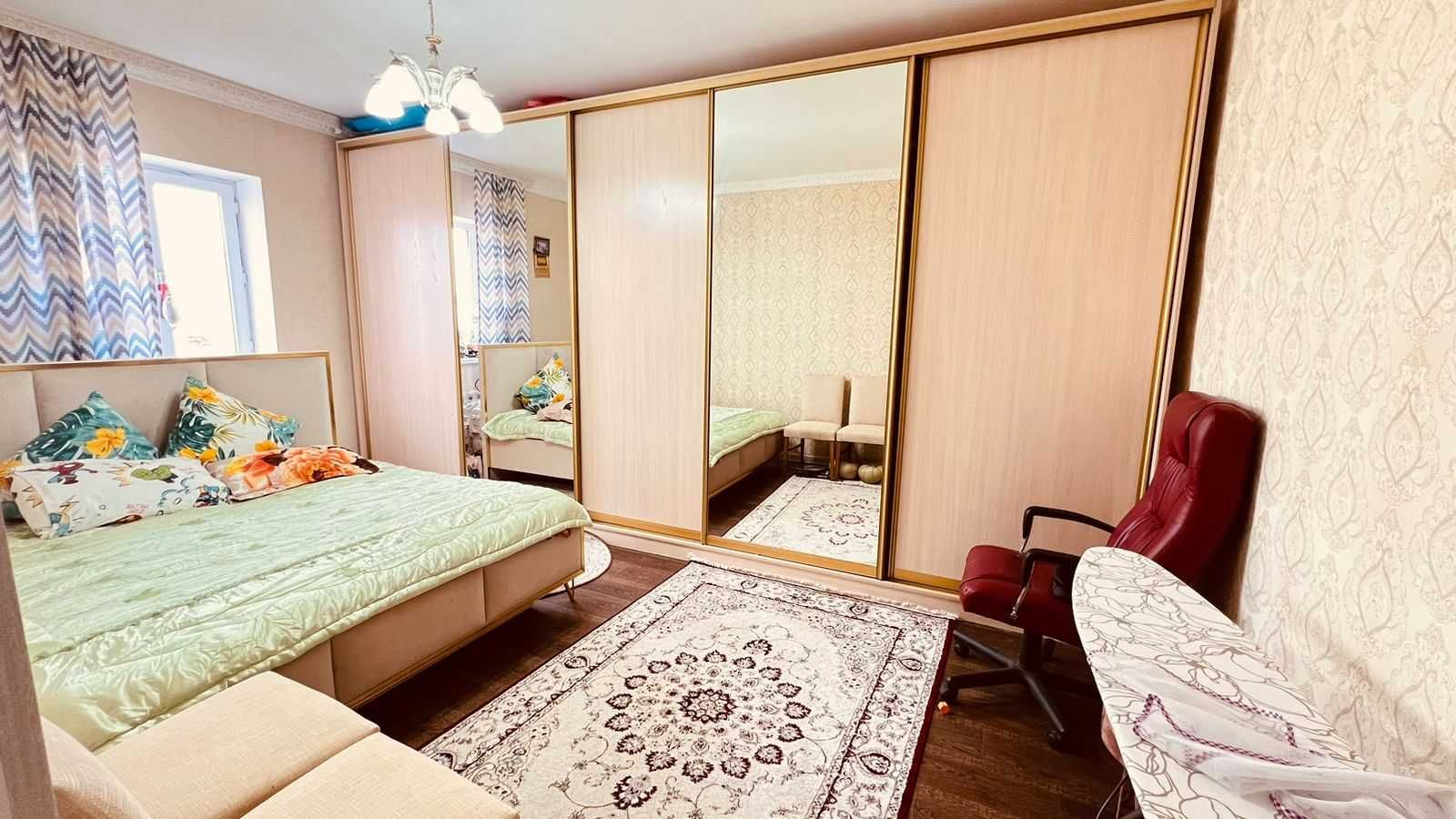 Продается шикарный 3-х комнатный дом в мкр. Жулдыз - 1, 8 улица.