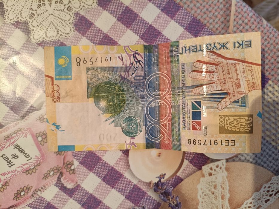 Продам 200 тг 2006 года  за 12000