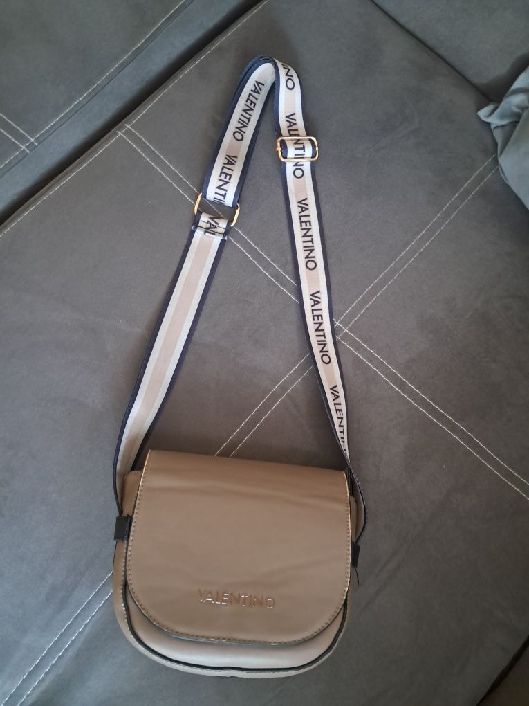 Valentino оригинална чанта